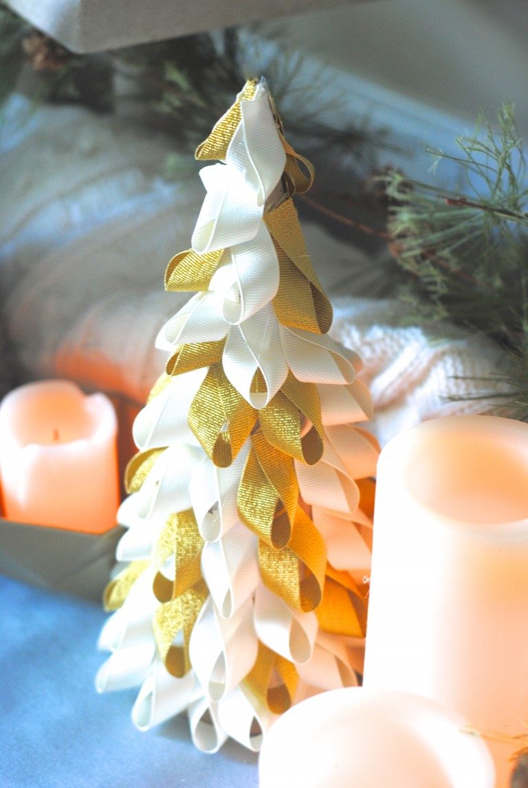 Christmas in a Minute: Easy Ribbon Trees