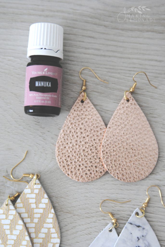 Leather earrings with Manuka essential oil 