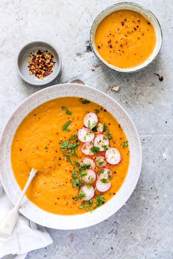 25 Delicious Soup Recipes to Warm Up Winter