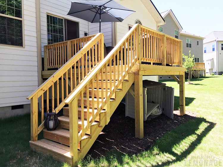 deck with stairs